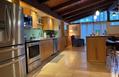 Jackson House | Fabulous Jackson location!