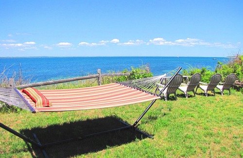 Tisbury House | FABULOUS Makonikey OCEANFRONT With Private Beach !Wrap Around Deck, Pets Ok, A/C