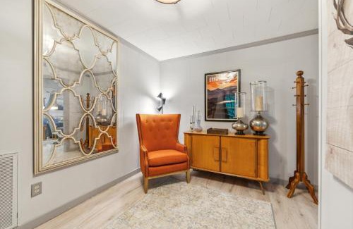 Sylva House | Fabulous Mountain Views-The Nut House-Sylva, NC home