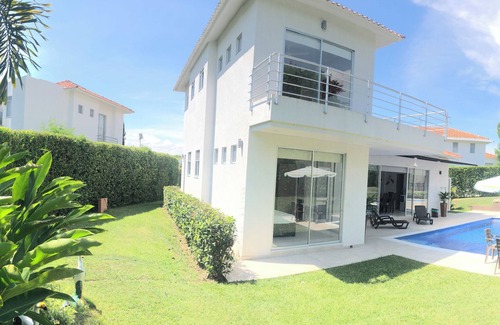 Ricaurte House | Fabulous Resting House in Peñalisa
