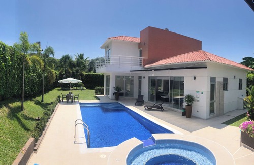 Ricaurte House | Fabulous Resting House in Peñalisa