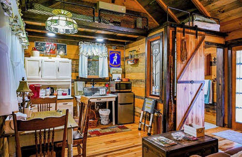 Tellico Plains Cabin | Fabulous Shack in the heart of Tellico Plains.