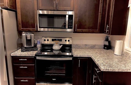 Rose Park House | Fabulous Urban Oasis w/hot tub and private backyard!