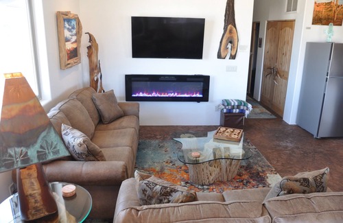 Cornville House | Fabulous views, wineries and close to all the local attractions. Private home