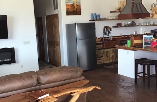 Cornville House | Fabulous views, wineries and close to all the local attractions. Private home