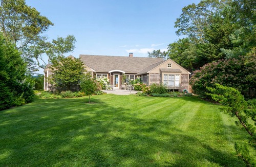 Tisbury House | Fabulous Waterfront house with Beach & Private Dock