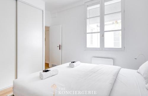 Saint-Merri Apartment | Face a l'eglise Saint Merri Elegance et calme