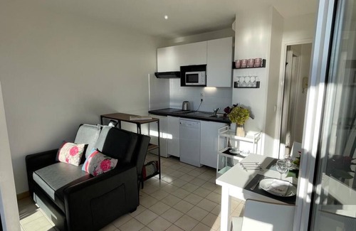 La Bocca Apartment | Facing the sea, comfortable apartment