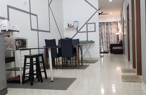 Tersusun Pundut House | Fahaz Lumut Homestay