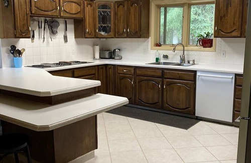 Fairbanks House | ★Fairbanks Auroora Escape - Sleeps 20★