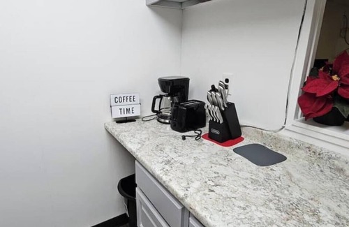 Fairbanks Apartment | Fairbanks Rafiki-Unit 4