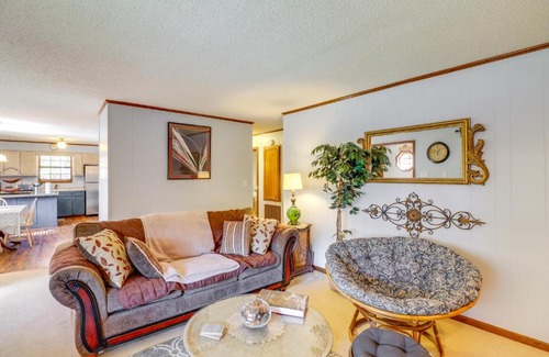 Fairfield Bay House | Fairfield Bay Getaway Less Than 10 Mi to Boating and Hiking