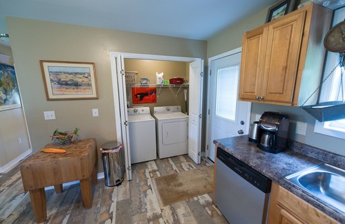 Fairhope House | Fairfield Farm Cottage Dog Horse Welcome EV Charger 1Gig WI-FI Best HOST 21-2023