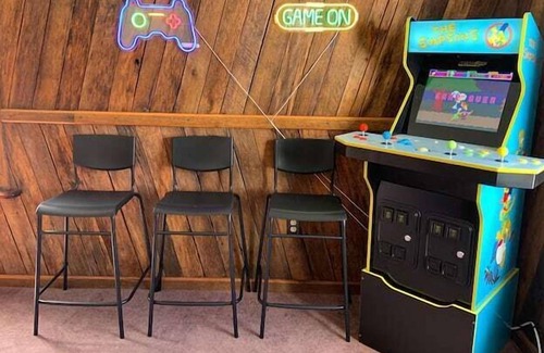 Fairfield House | Fairfield | Game Room | 2 mi to Liberty Mtn Resort