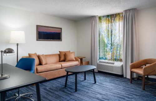 Bessemer Hotel | Fairfield Inn and Suites by Marriott Birmingham/Bessemer