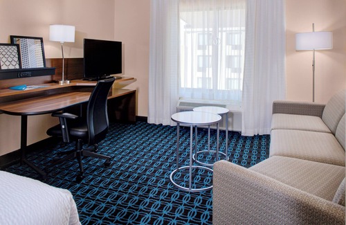 Canton Hotel | Fairfield Inn and Suites by Marriott Detroit Canton