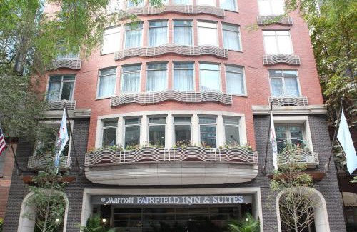 Streeterville Hotel | Fairfield Inn and Suites Chicago Downtown/Magnificent Mile