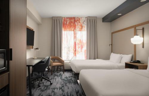 Cleveland Hotel | Fairfield Inn and Suites Cleveland