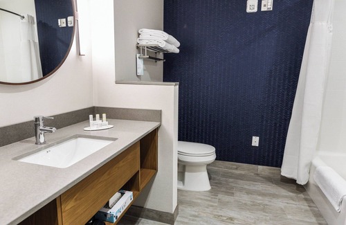 Rancho Cucamonga Hotel | Fairfield Inn & Suites by Marriott Ontario Rancho Cucamonga