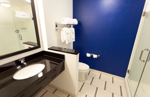 Athens Hotel | Fairfield Inn & Suites Athens I65