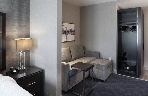 Chelsea Hotel | Fairfield Inn & Suites by Marriott Boston Logan Airport/Chelsea