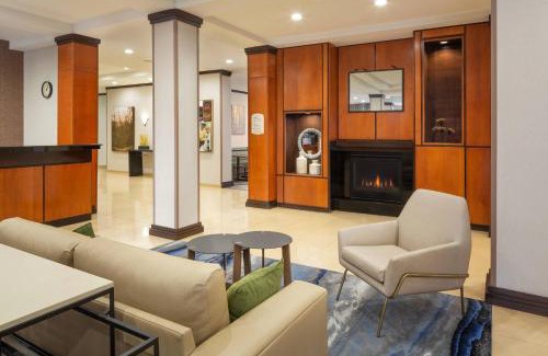 Kingsburg Hotel | Fairfield Inn & Suites by Marriott Selma Kingsburg