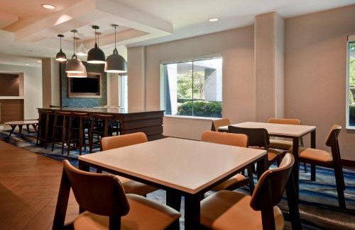 Town Center Hotel | Fairfield Inn & Suites by Marriott Atlanta Kennesaw