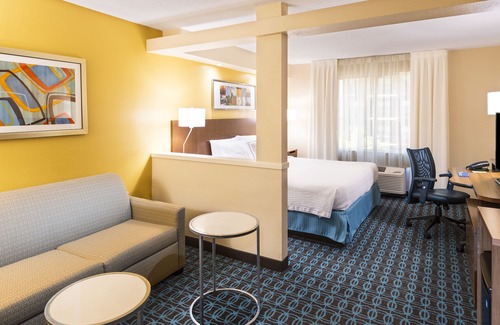 Buckhead Village Hotel | Fairfield Inn & Suites by Marriott Atlanta Buckhead