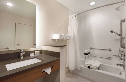 Longmont Hotel | Fairfield Inn & Suites by Marriott Boulder Longmont
