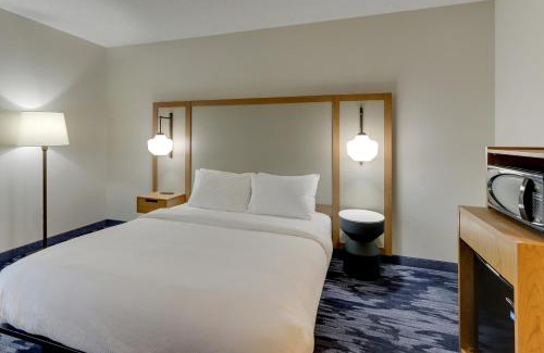 Southport Hotel | Fairfield Inn & Suites Southport
