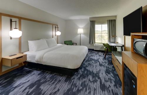 Southport Hotel | Fairfield Inn & Suites Southport