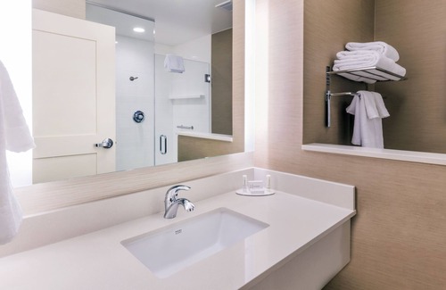Marlborough Hotel | Fairfield Inn & Suites Boston Marlborough/Apex Center