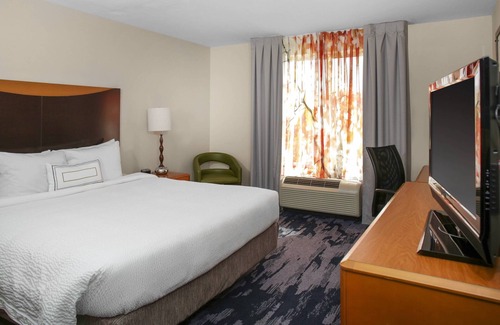 Milledgeville Hotel | Fairfield Inn & Suites Milledgeville