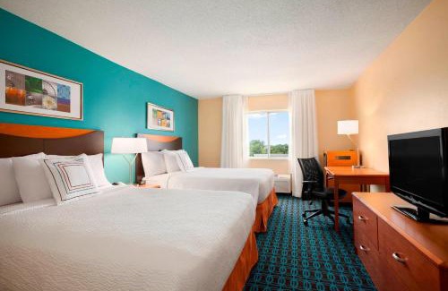 Lansing Hotel | Fairfield Inn & Suites Lansing West