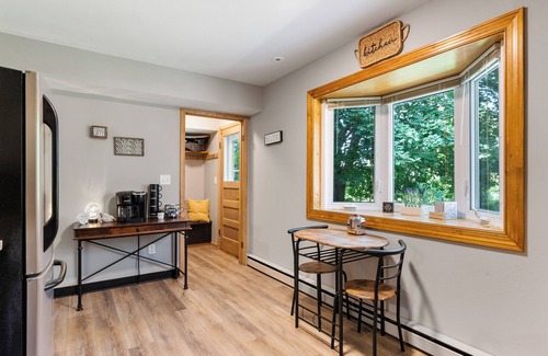 Cedarburg House | Fairground Flat - Cedarburg 3 bedroom home!
