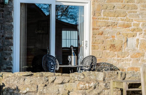 Briggswath Cottage | FAIRHAVEN COTTAGE, pet friendly, with open fire in Ugthorpe