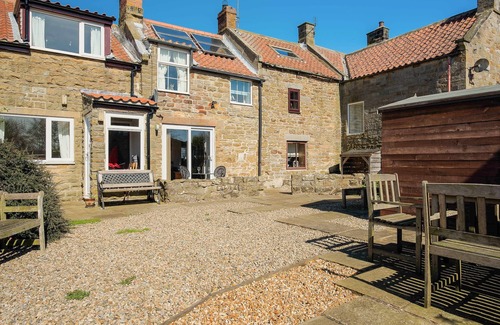 Briggswath Cottage | FAIRHAVEN COTTAGE, pet friendly, with open fire in Ugthorpe