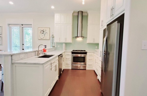 Fairhope Condo | Fairhope Dreams, Downtown Fairhope, AL- Condo, New Orleans Style Balcony WIFI