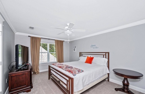 Montrose House | Fairhope Luxe Home - 2x King Bedrooms! 3 Min Walk to Mobile Bay! New!