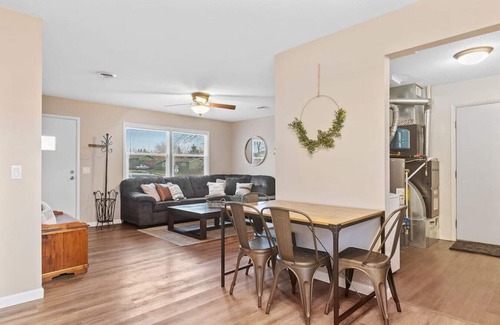 Rapid City Apartment | Fairmont · ★Pet Friendly★Large Fenced Backyard★Covered Patio