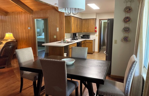 Sky Valley Cottage | "Fairway Cottage" Golf, Hike, Explore, Relax. Open All Seasons!nEV Charger n