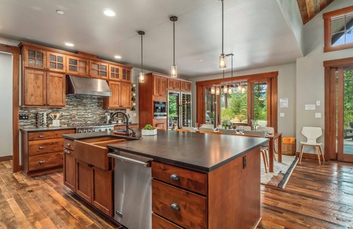 Cle Elum House | Fairway Front Luxury+Free Night Upgrade Spa/Pool/EV