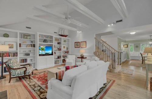 Isle of Palms House | Fairway Oaks 13 by Wild Dunes, with Amenities