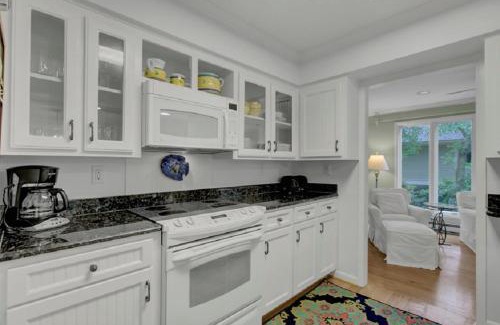 Isle of Palms House | Fairway Oaks 13 by Wild Dunes, with Amenities