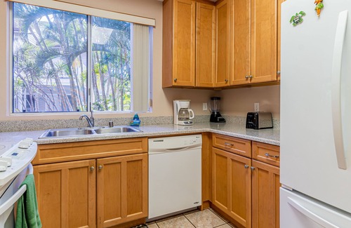 Kapolei Condo | Fairways 33F: Luxe Ko Olina Villa with Serene Lanai & Pool