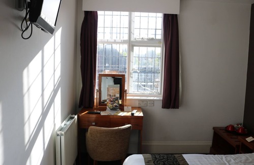 Failsworth Hotel | Fairways Inn