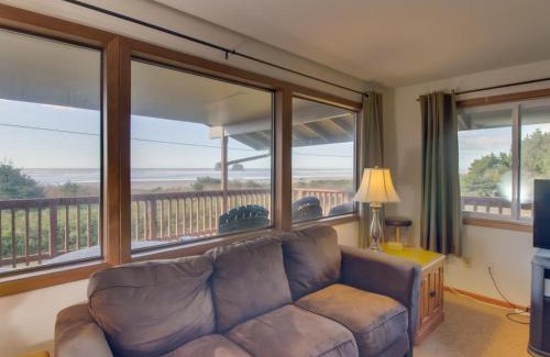 Rockaway Beach House | Falcon's Nest