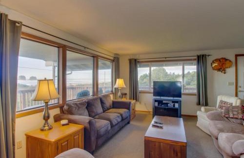 Rockaway Beach House | Falcon's Nest