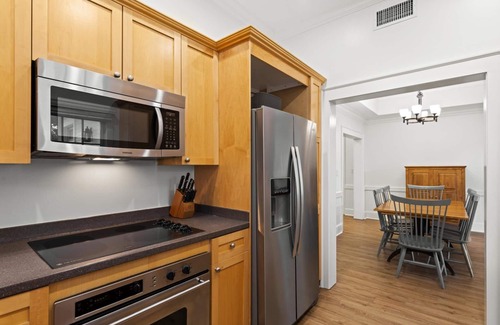 Watercolor Condo | Fall Availability! Park District - Furnished Balconies with Park Views! 2 Adult Bikes!