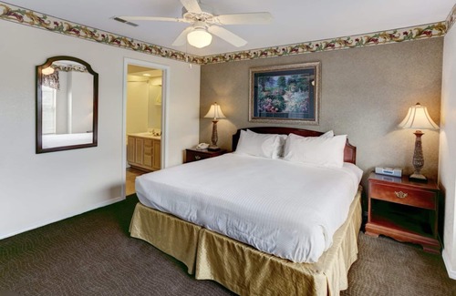 Table Rock Resort | Fall Creek Getaway - 1 BR with Pool